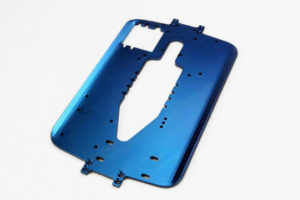 Traxxas Chassis, 6061-T6 aluminum 4.0mm blue standard replaceme