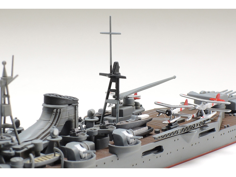 Tamiya Light Cruiser Mogami 1/700 31359