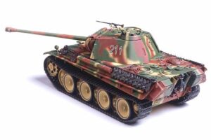TAMIYA GERMAN PZ.KPFW.V AUSF.G PANTHER 1/48 32520