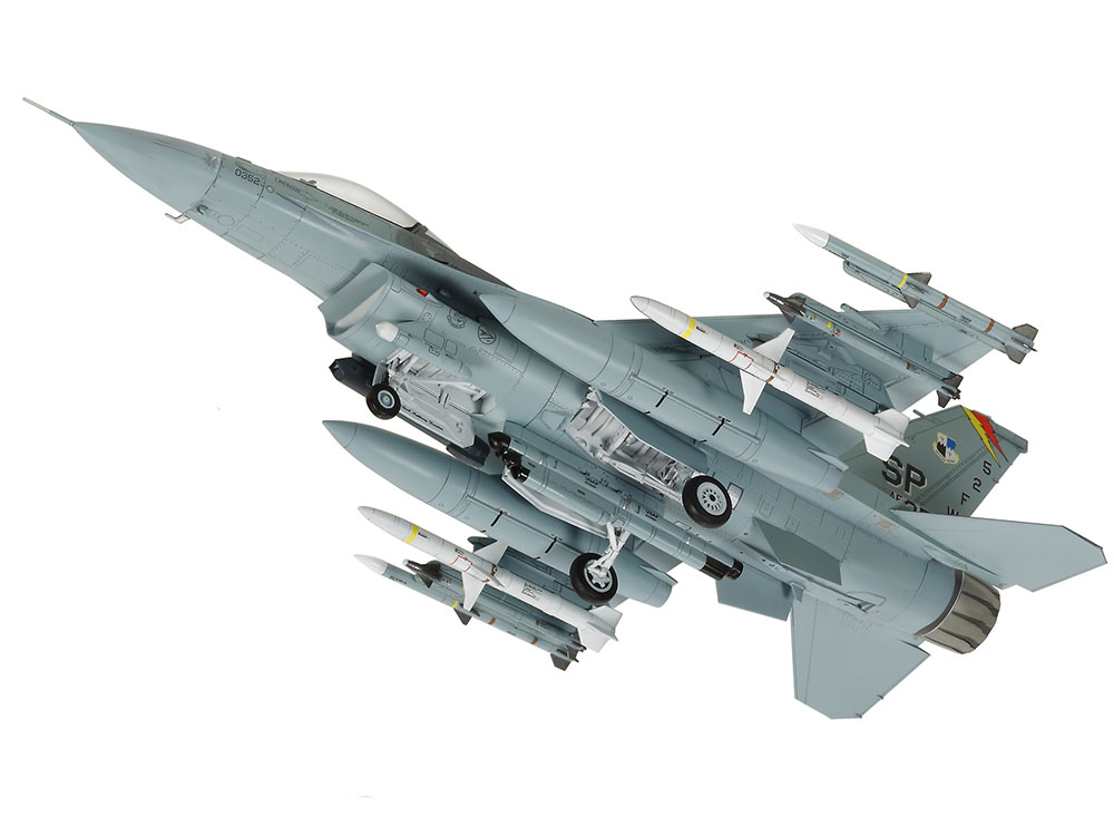 Tamiya F-16CJ Fighting Falcon Block 50 1/72 60788