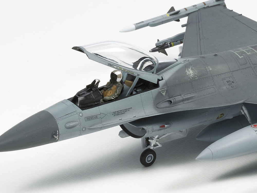 Tamiya F-16CJ Fighting Falcon Block 50 1/72 60788