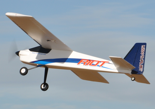 Blue Max-Thrust Riot V2 Radio Remote Control Model Sports Plane 