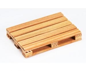 Carson 1:14 Wooden Euro-Pallet (1) C907099