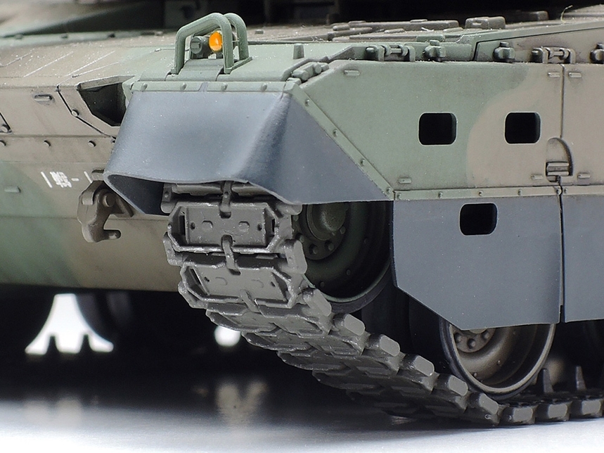 TAMIYA JAPANESE JGSDF TYPE 10 TANK 1/48 32588