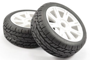 FASTRAX 1:8 EAGLE TREAD MOUNTED ON 8-SPOKE WHITE (PR)