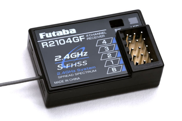 Futaba R2104GF 4-Channel Receiver 2.4GHz S-FHSS/FHSS P-R2104GF/2-4G
