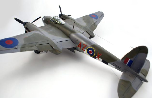 HK Models 1/32 de Havilland Mosquito B Model Kit