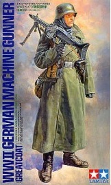 Tamiya 1/16 WWII German Machine Gunner (Greatcoat) # 36306