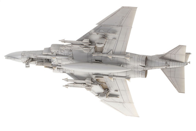 Tamiya McDonnell Douglas F-4B Phantom II Aircraft Model Kit 61121 Scale 1:48