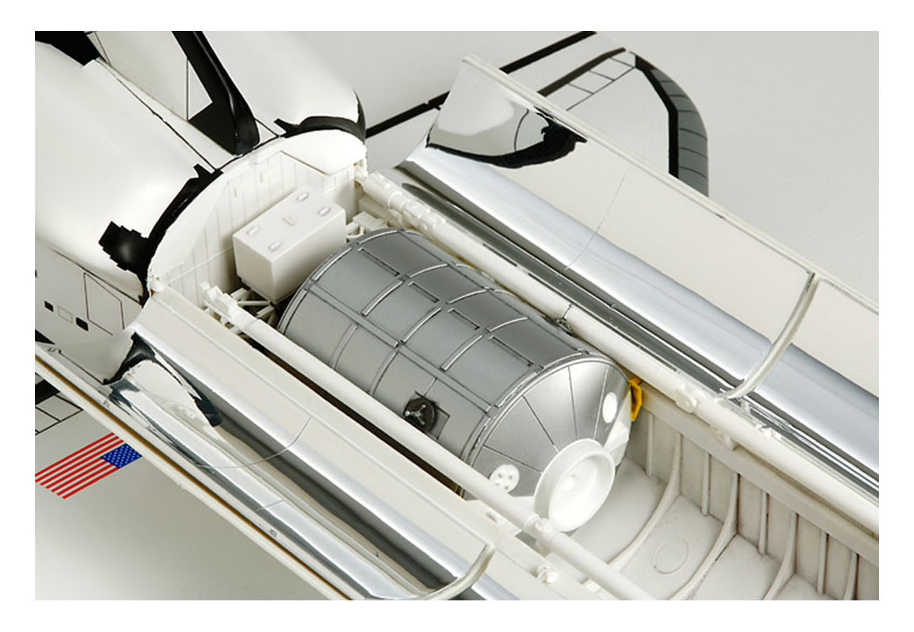 60402 1/100 Space Shuttle Atlantis