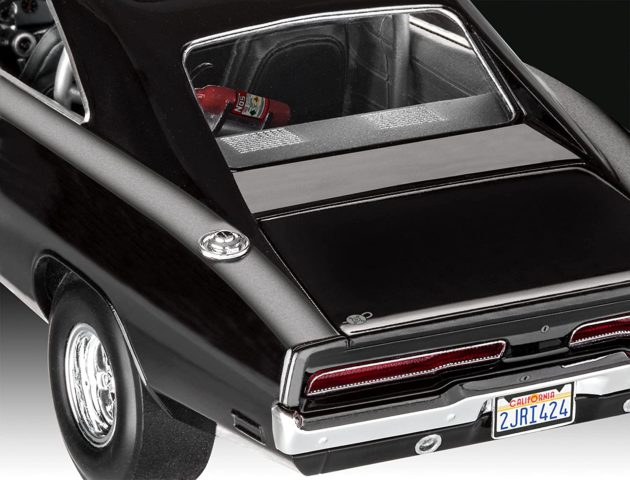 Revell Dominics 1970 Dodge Charger (Fast & Furious) 1:25 07693