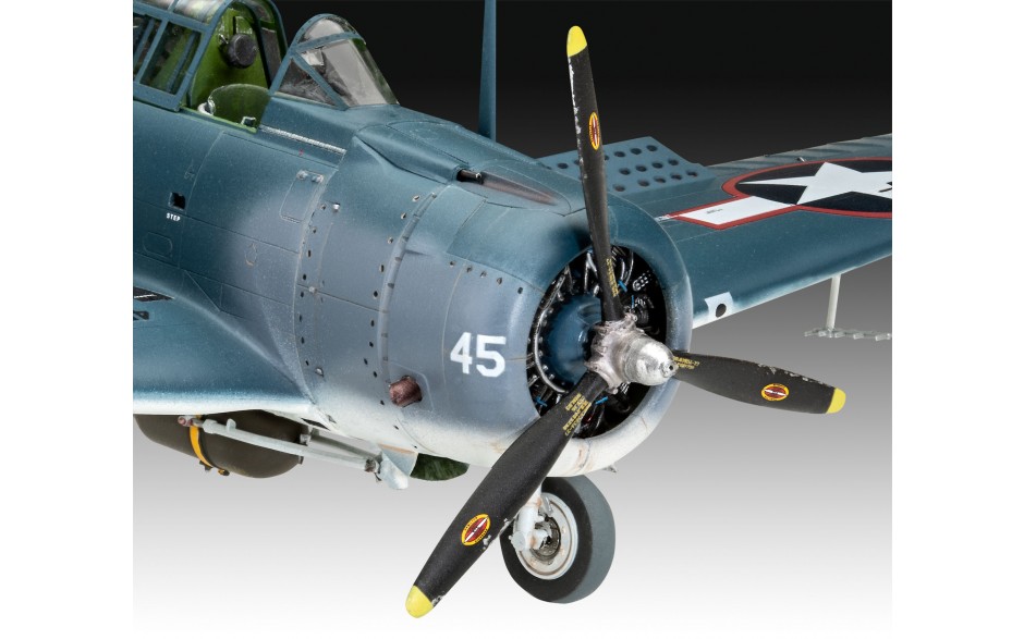 Revell 1/48 SBD-5 Dauntless 03869