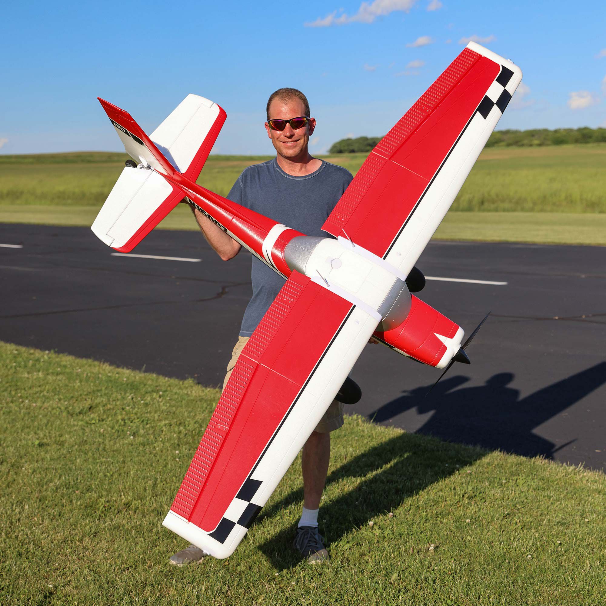 E-Flite Carbon-Z Cessna 150T