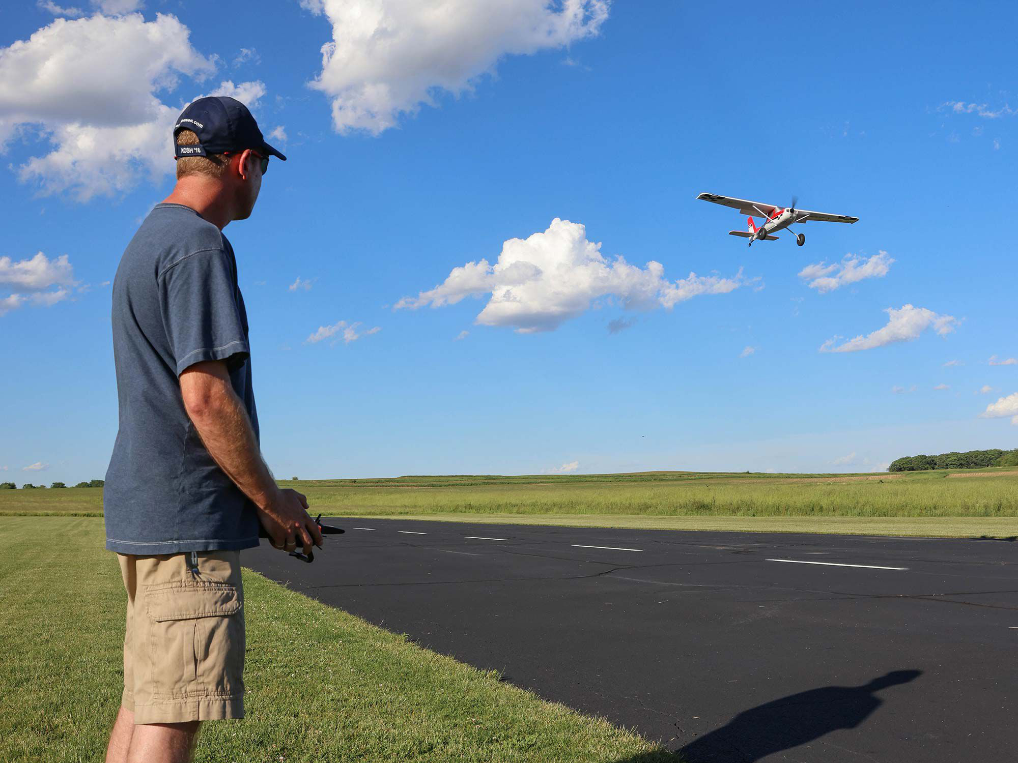 E-Flite Carbon-Z Cessna 150T