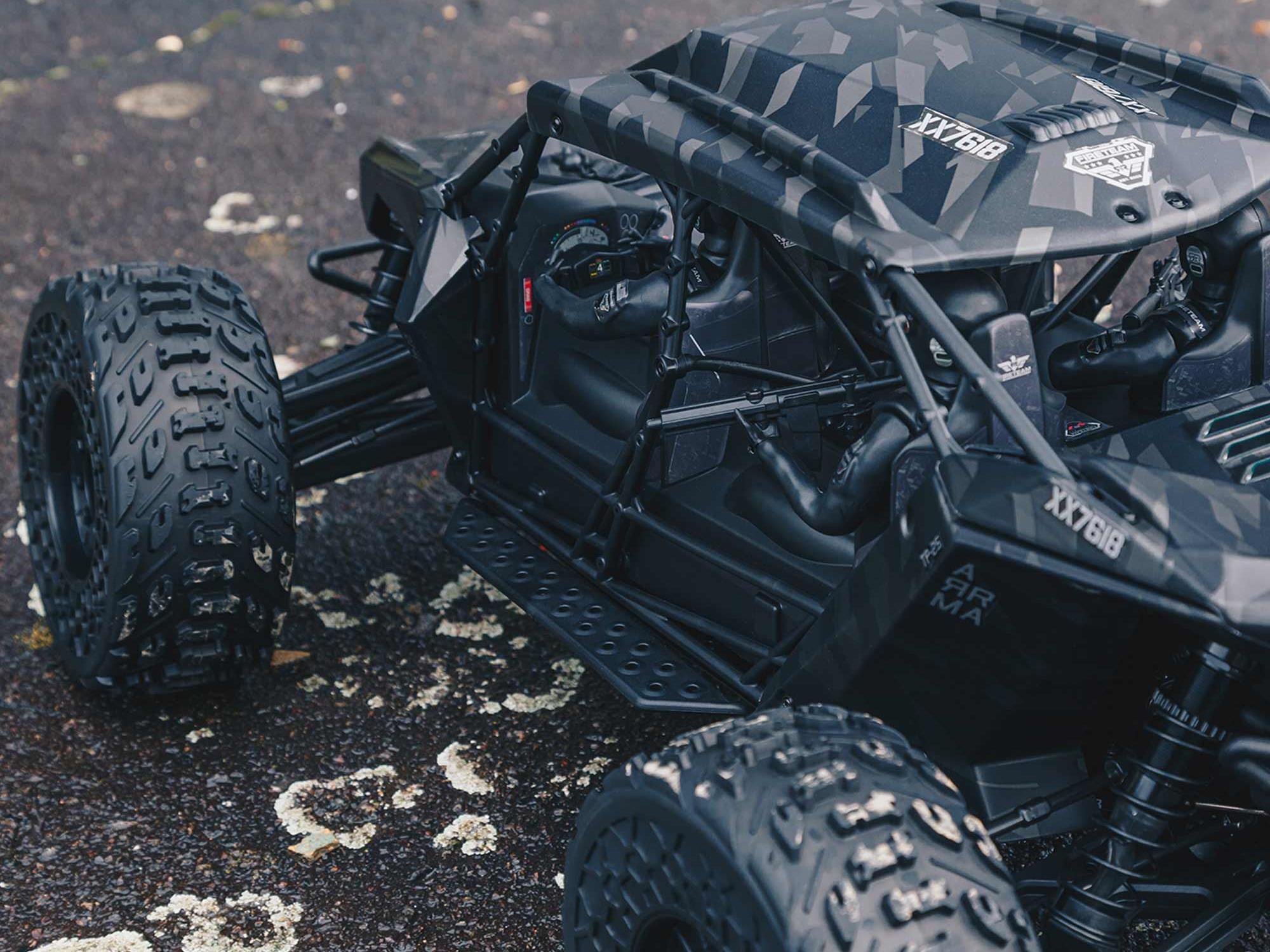 1/7 FIRETEAM 6S 4X4 BLX Speed Assault Vehicle RTR Black - Image 2