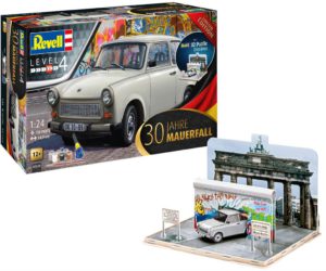 Revell 1/24 30th Anniversary "Fall of the Berlin Wall" [30 Jahre Mauerfall]
