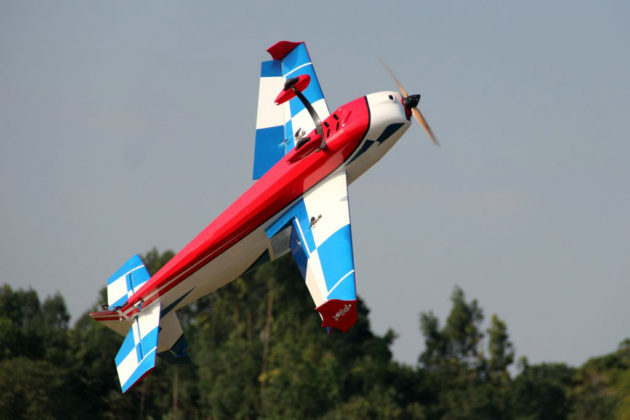 Pilot-RC Extra NG 67IN