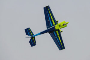 Pilot-RC Slick 84IN 02