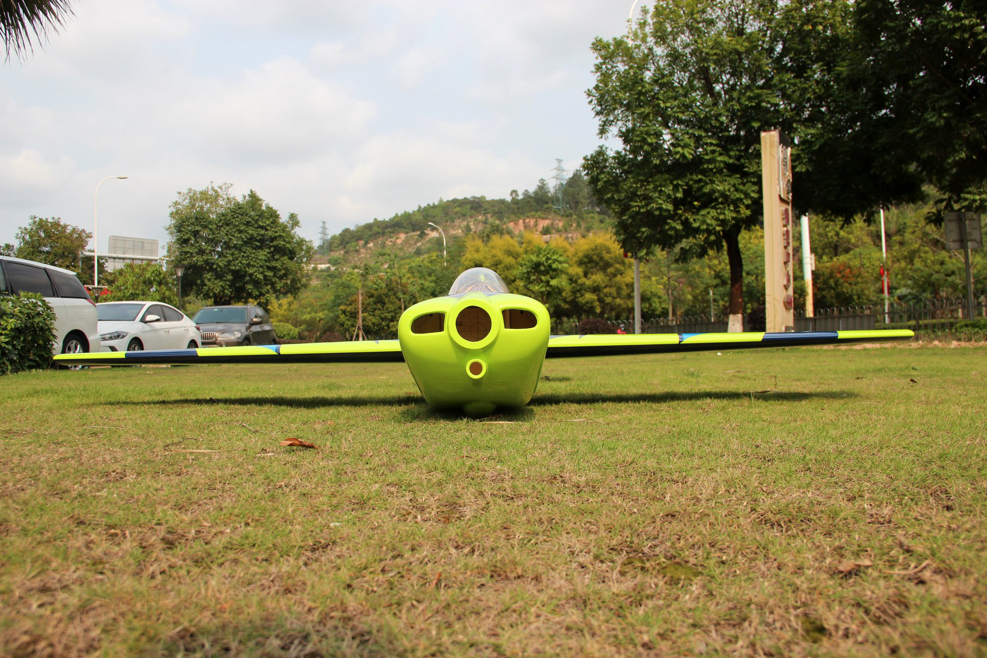 Pilot-RC Slick 103IN 02