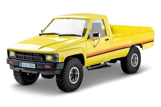 FMS TOYOTA HILUX 1/18TH SCALER RTR