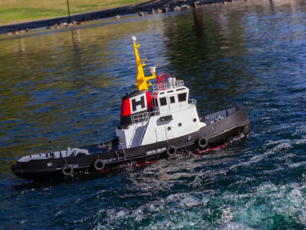 Horizon Harbor 30-Inch Tug Boat  RTR - Image 15