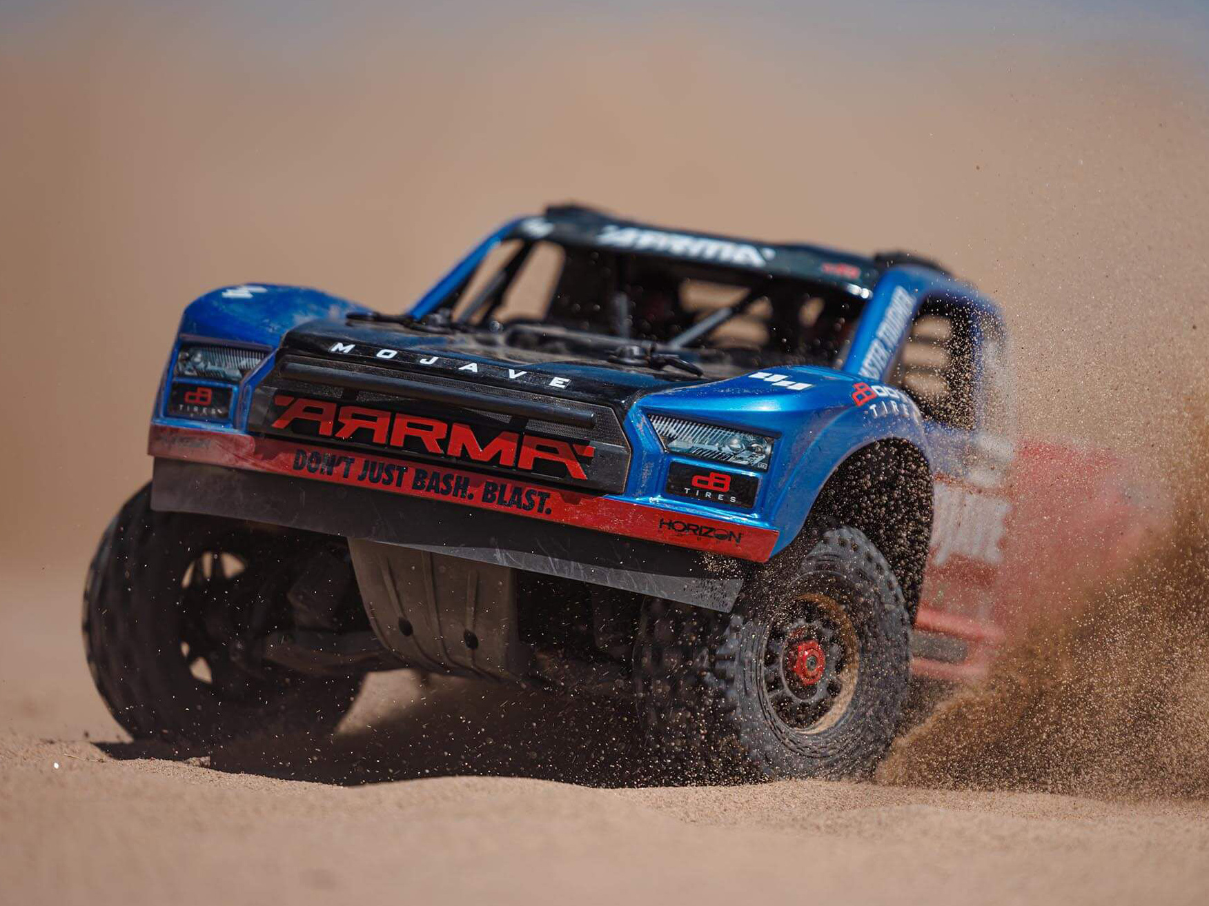 1/8 MOJAVE 4S 4X4 BLX DT (with Centre Diff) RTR Blue - Image 23