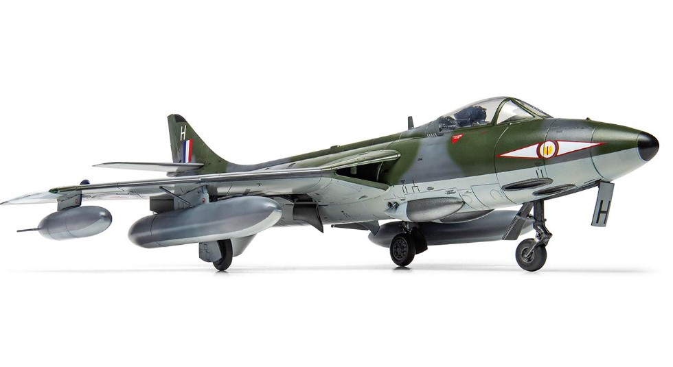 AIRFIX Hawker Hunter FGA.9/FR.10/GA.11 A09192