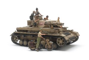 Tamiya Panzerkampfwagen IV Ausf.F & Motorcycle Set "North Africa" 1/35 25208
