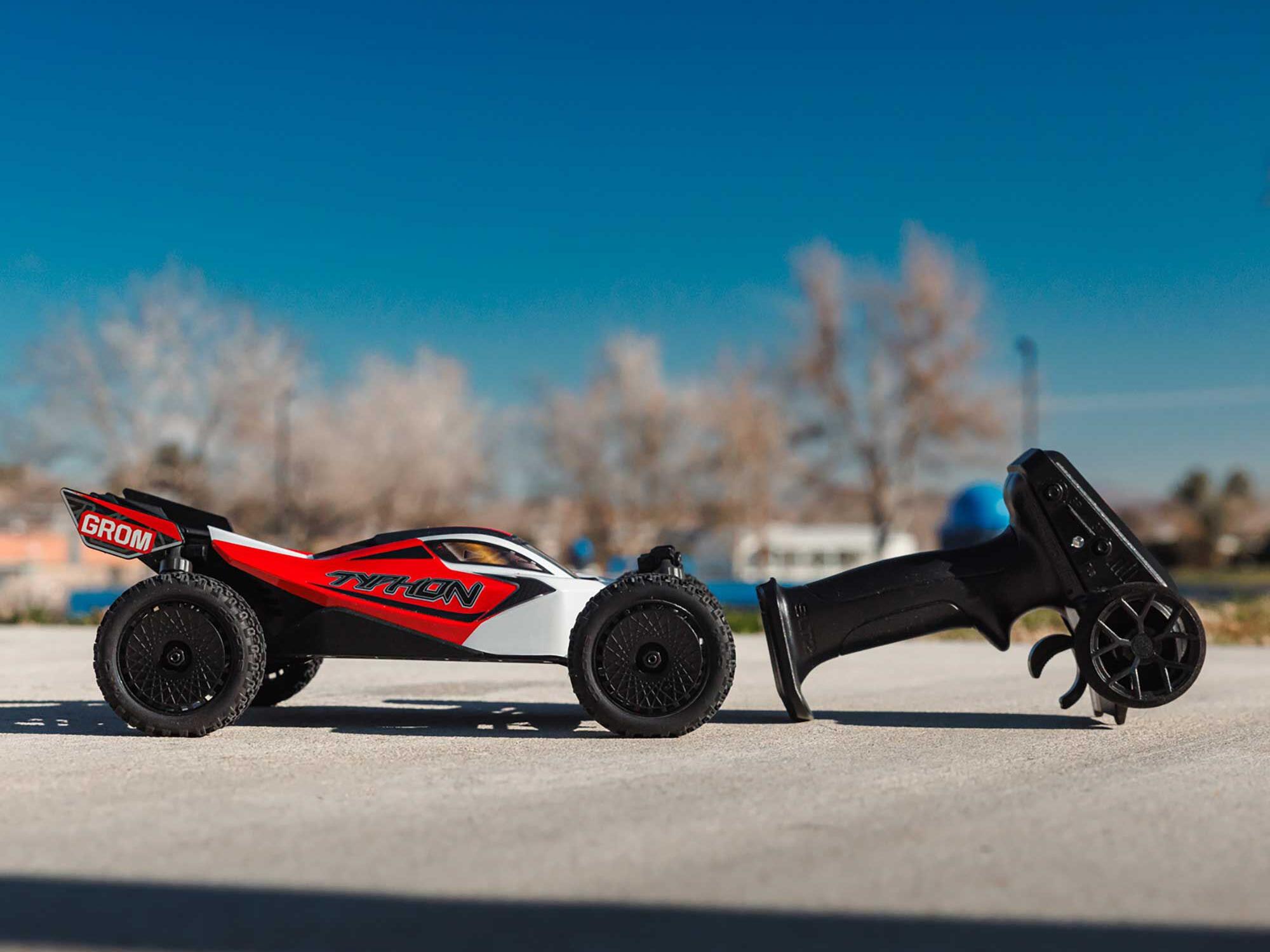 Arrma Typhon GROM Red/White 1/18 4wd smart RTR