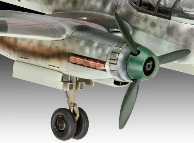 Revell Arado AR-240 1/72 03798