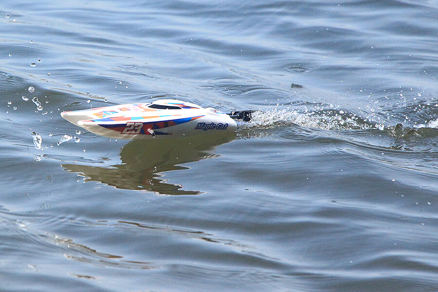 JOYSWAY MAGIC CAT V6 2.4G RTR CATAMARAN RACING BOAT JY8108V6