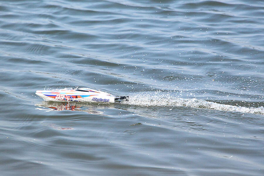 JOYSWAY MAGIC CAT V6 2.4G RTR CATAMARAN RACING BOAT JY8108V6