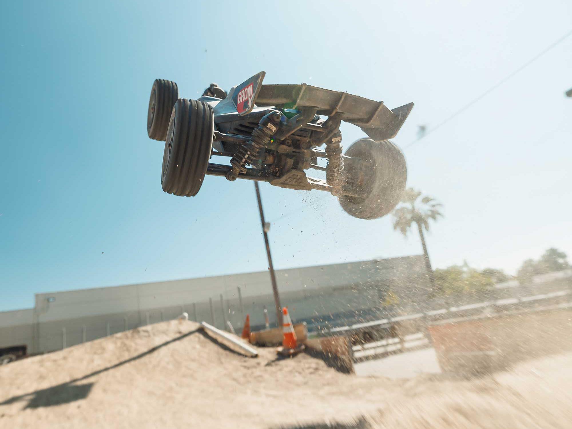 Arrma TYPHON GROM 223S BLX 4X4 RTR 1/18 Blue C-ARA2306ST2