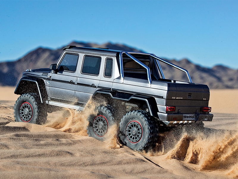 Traxxas TRX-6 Mercedes-Benz G 63 AMG XL-5 1:10 6x6 RTD Crawler - Silver - Image 12