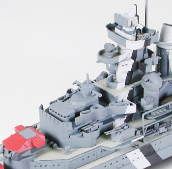 Tamiya Prinz Eugen German Heavy Cruiser 1/700 31805
