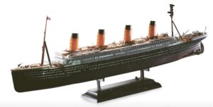 Academy British RMS Titanic MCP Ship + LED set 1:700 14220