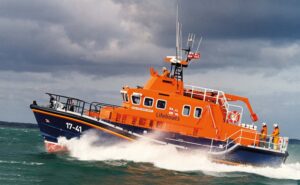 Airfix RNLI Severn Class Lifeboat 1/72 A07280