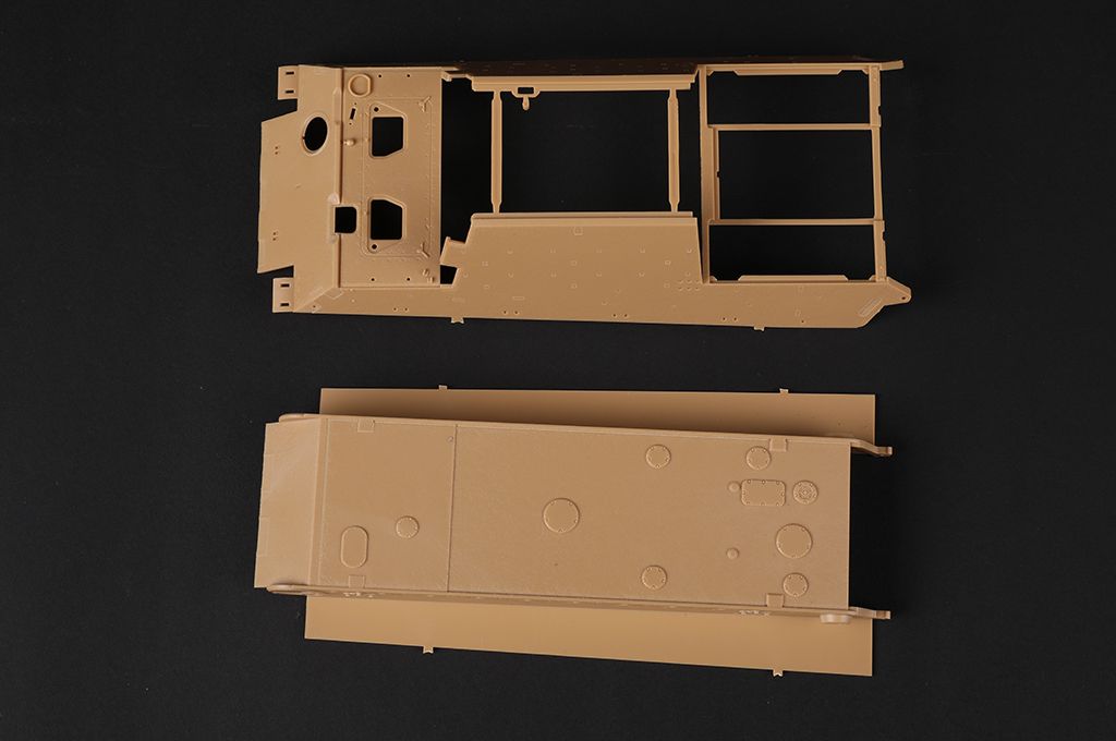Hobbyboss 1/35 Sd.Kfz.186 Jagdtiger (Henschel Prod) HBB84562 - Image 3