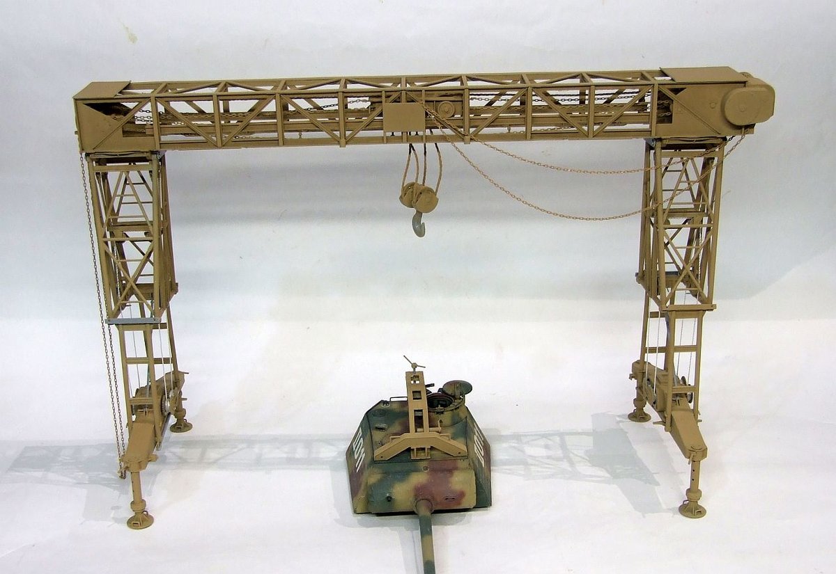 Takom 1/35 16T Strabokran 44/45 Prod. w Hanomag SS100 PKTAK02124 - Image 3