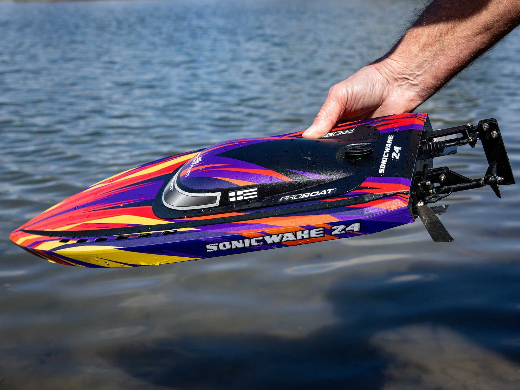 ProBoat Sonicwake 24in Self-Righting Brushless Deep-V RTR Red B-PRB-1992T1 - Image 21