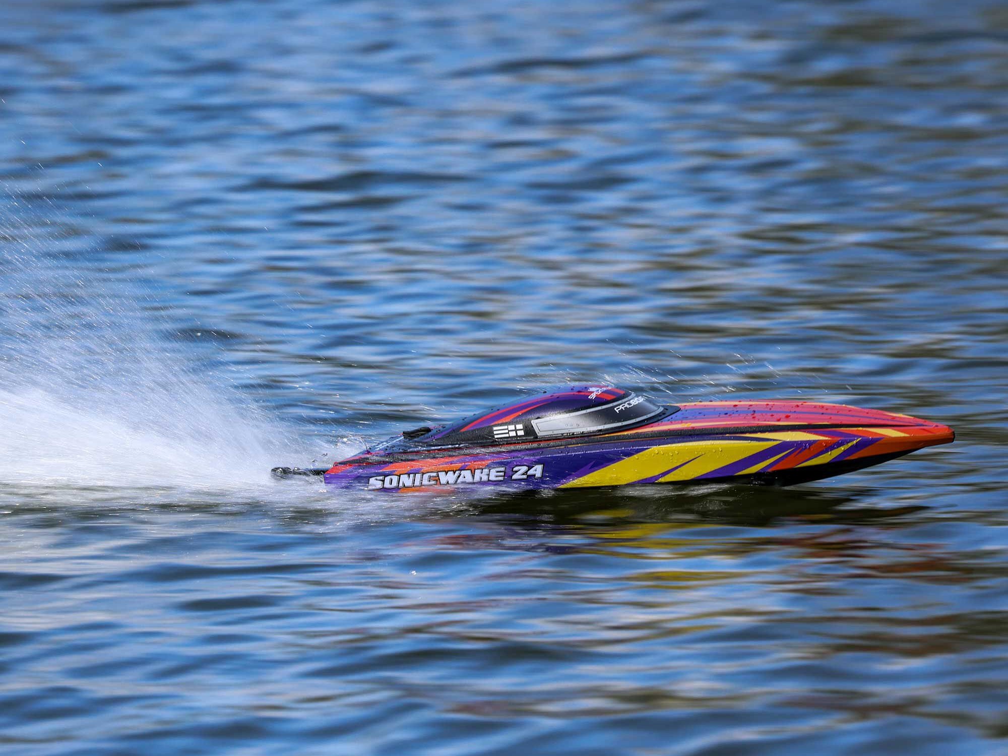 ProBoat Sonicwake 24in Self-Righting Brushless Deep-V RTR Red B-PRB-1992T1 - Image 15