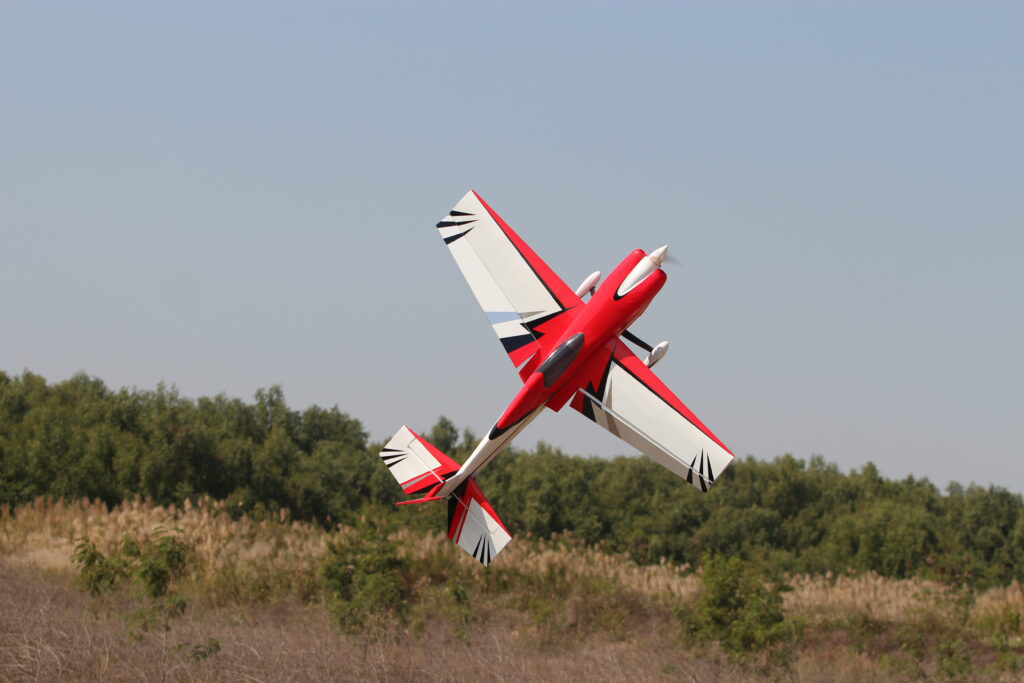 Pilot-RC Edge 540 V3 67in (1.7m) Red/White/Black (01) PIL824 - Image 2