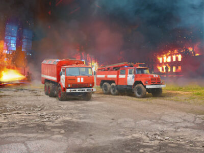 ICM Fire Trucks of Ukraine, AC-40-137A & AR-2 (Set of 2) 1:35 ICMDS3527